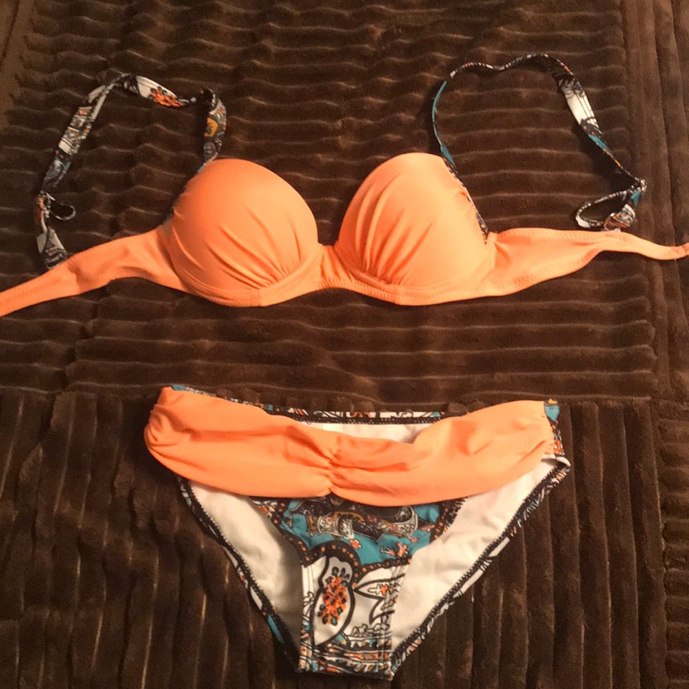 Bathing suit